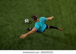 格里马尔多破门，勒沃库森队史第二次欧冠做客英格兰取得领先