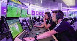 为什么三垒手的侧身接球能力是防守强力左打拉打球的关键