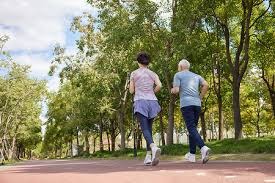 穆雷35+9沃特森30+7 锡安12+7掘金险胜鹈鹕